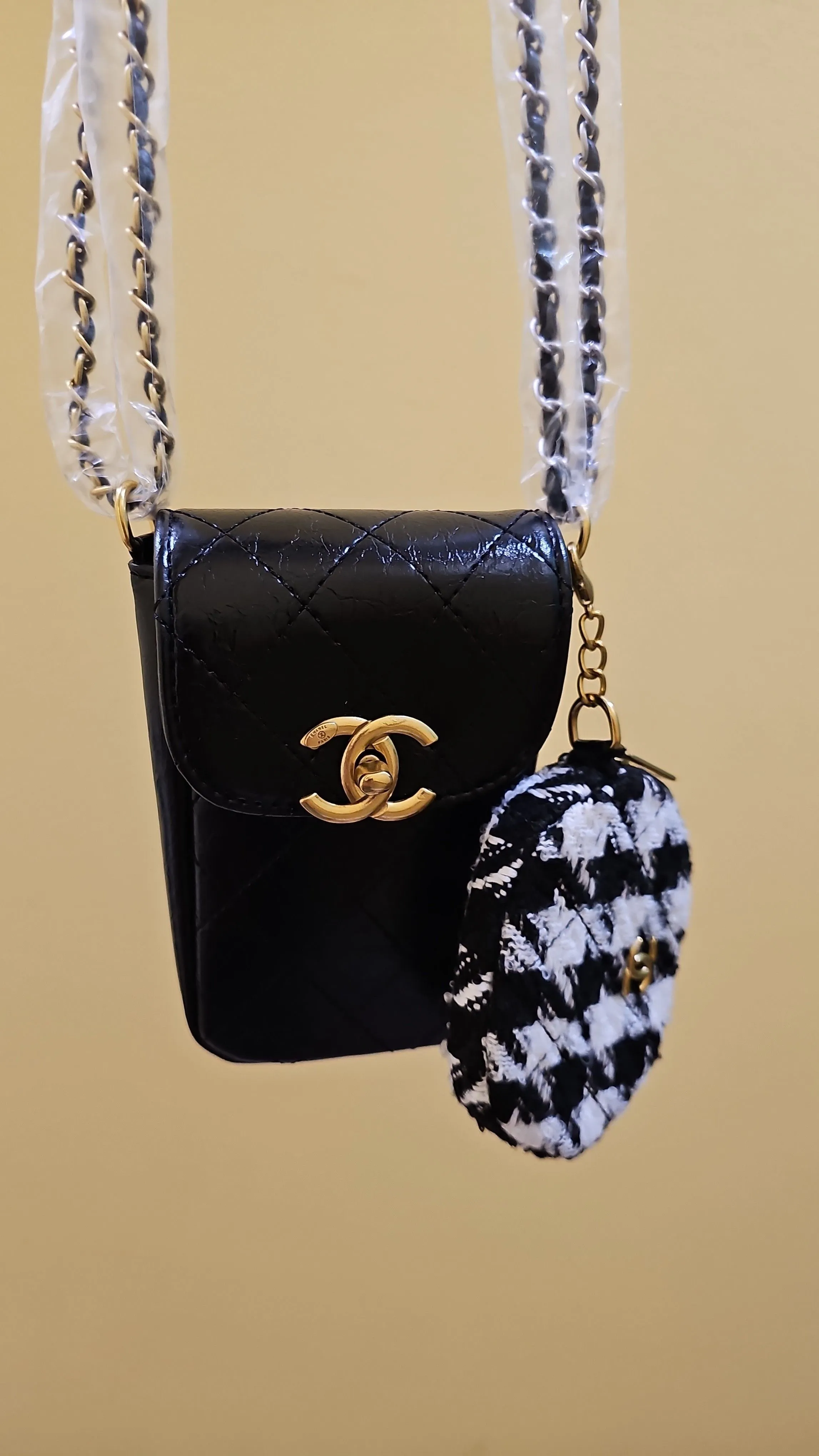 Chanel beaute VIP makeup crossbody purse handbag · Whatnot: Shop