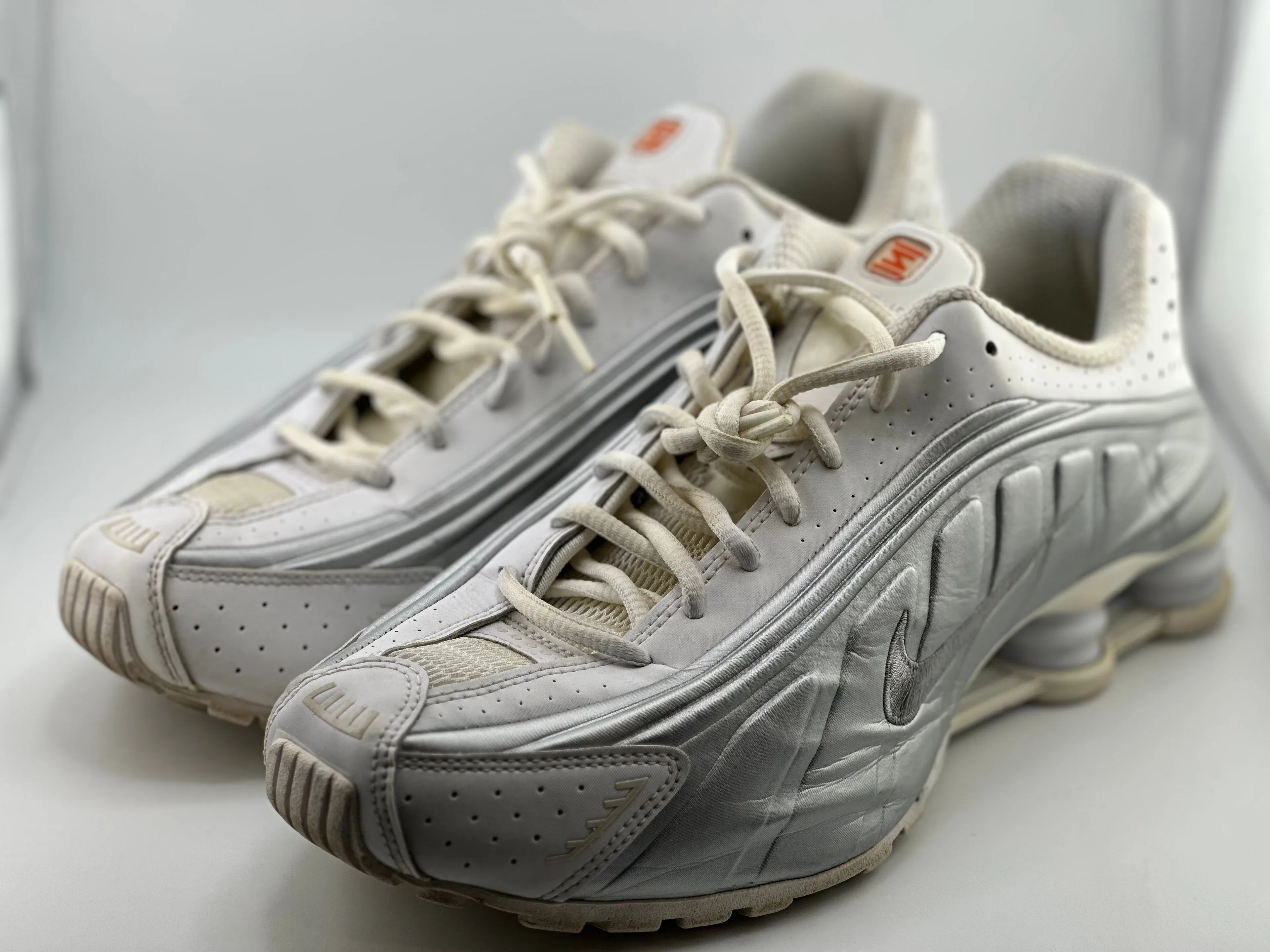 Size 10 Nike Shox R4 'White Metallic' 2019 · Whatnot: Shop