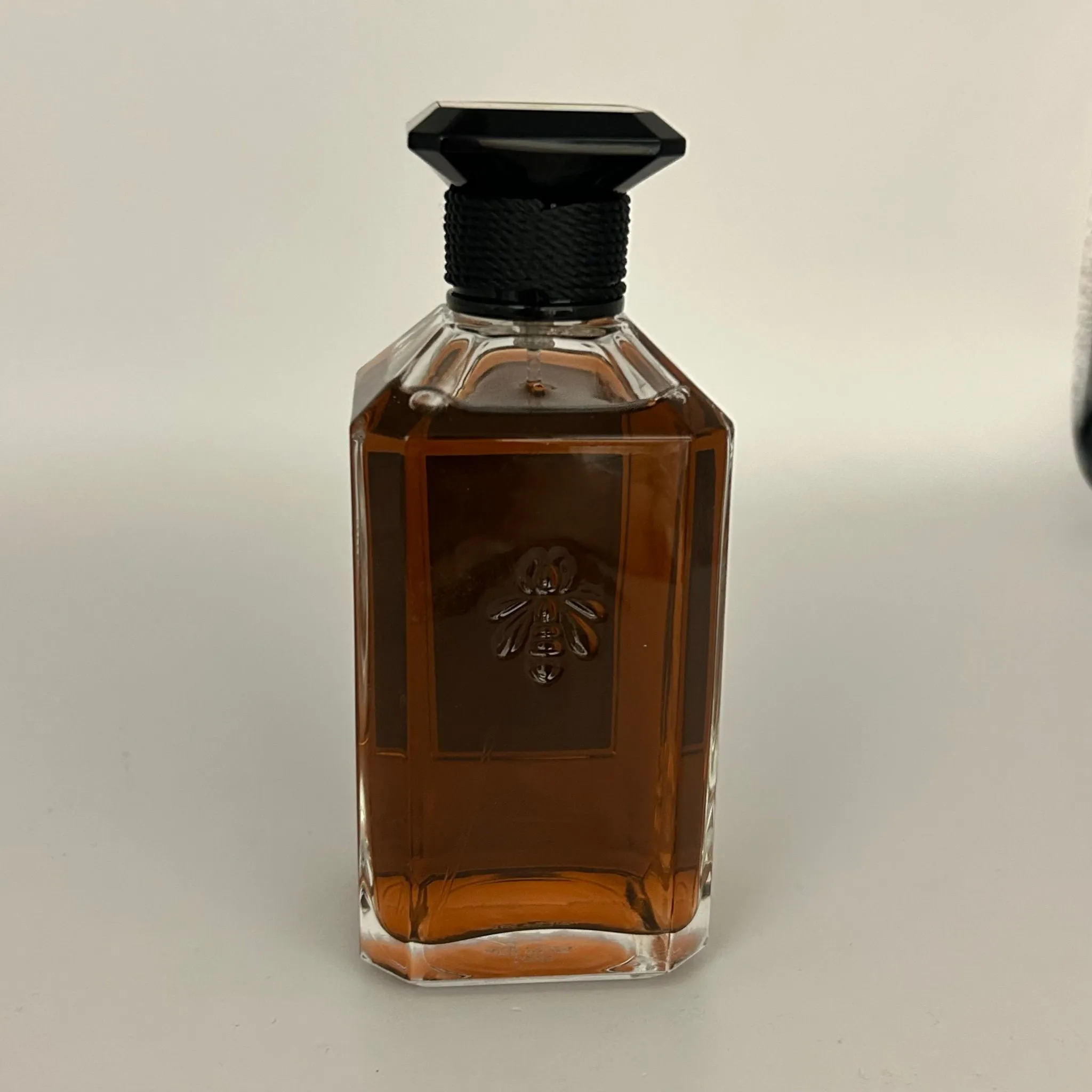 Guerlain Angélique Noire 200ml · Whatnot: Shop, Sell, Connect