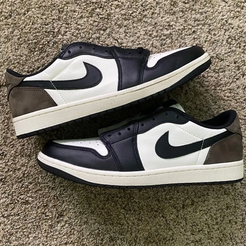 Nike Air Jordan 1 Low OG 'Mocha' Men's 10 Brown Sneakers