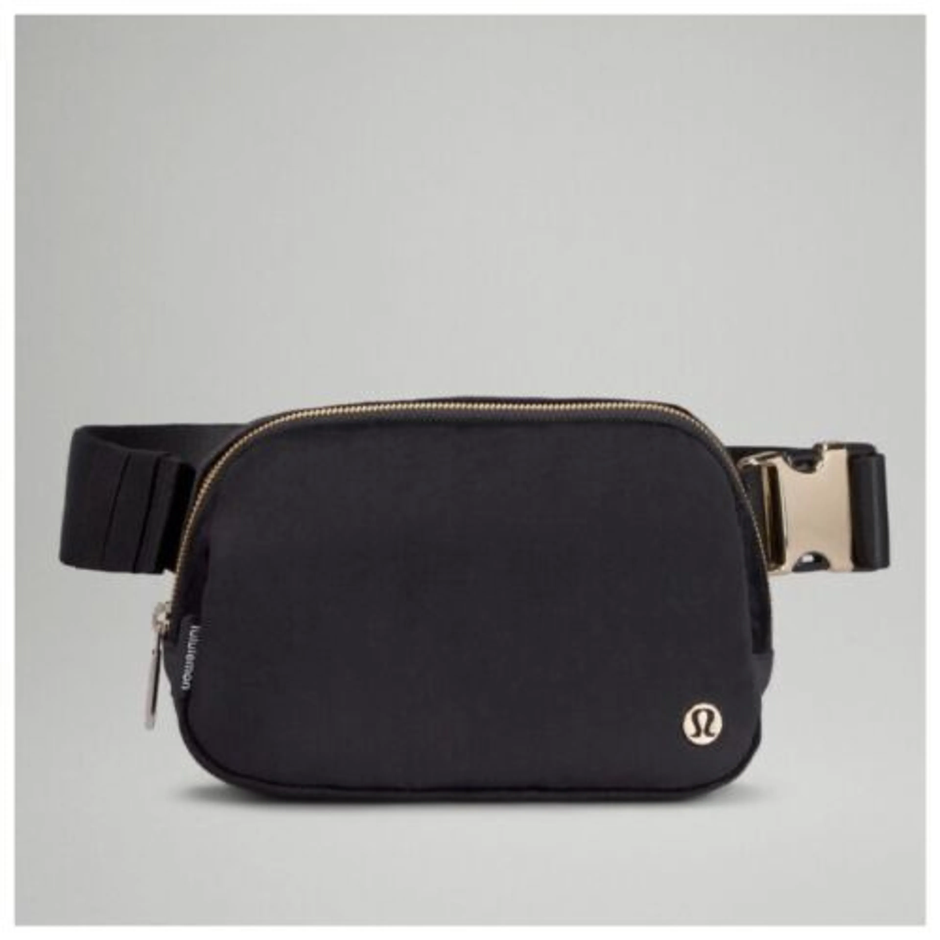 Lululemon shops belt bag BLACK NWT!