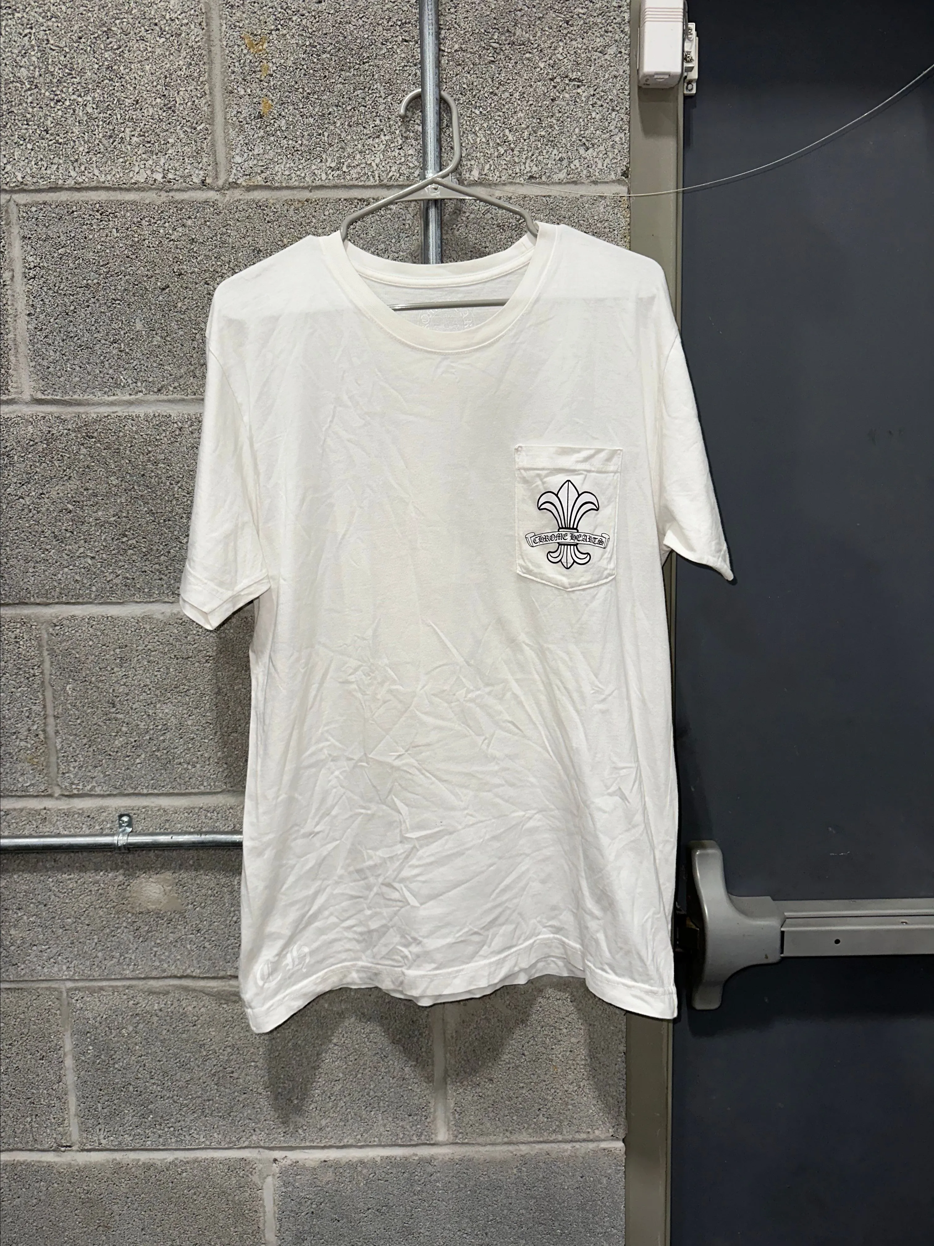CHROME HEARTS WHITE FLEUR TEE · Whatnot: Shop, Sell, Connect