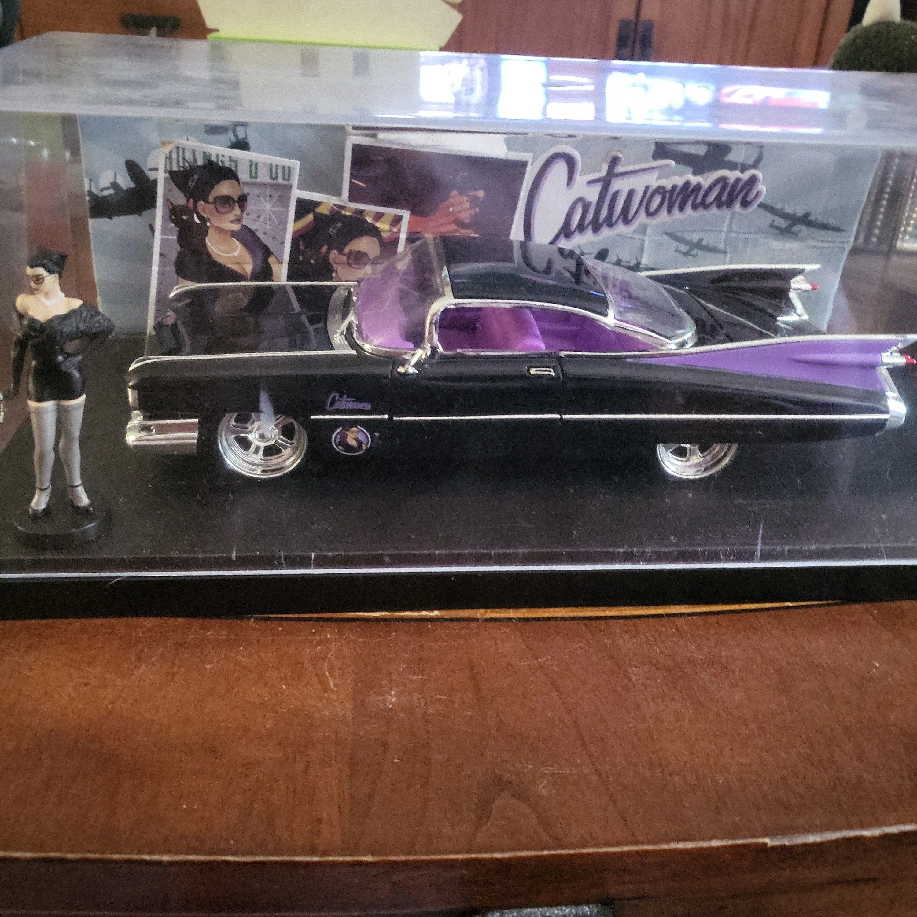 DC Comics Bombshells CATWOMAN 1959 Cadillac Coupe · Whatnot