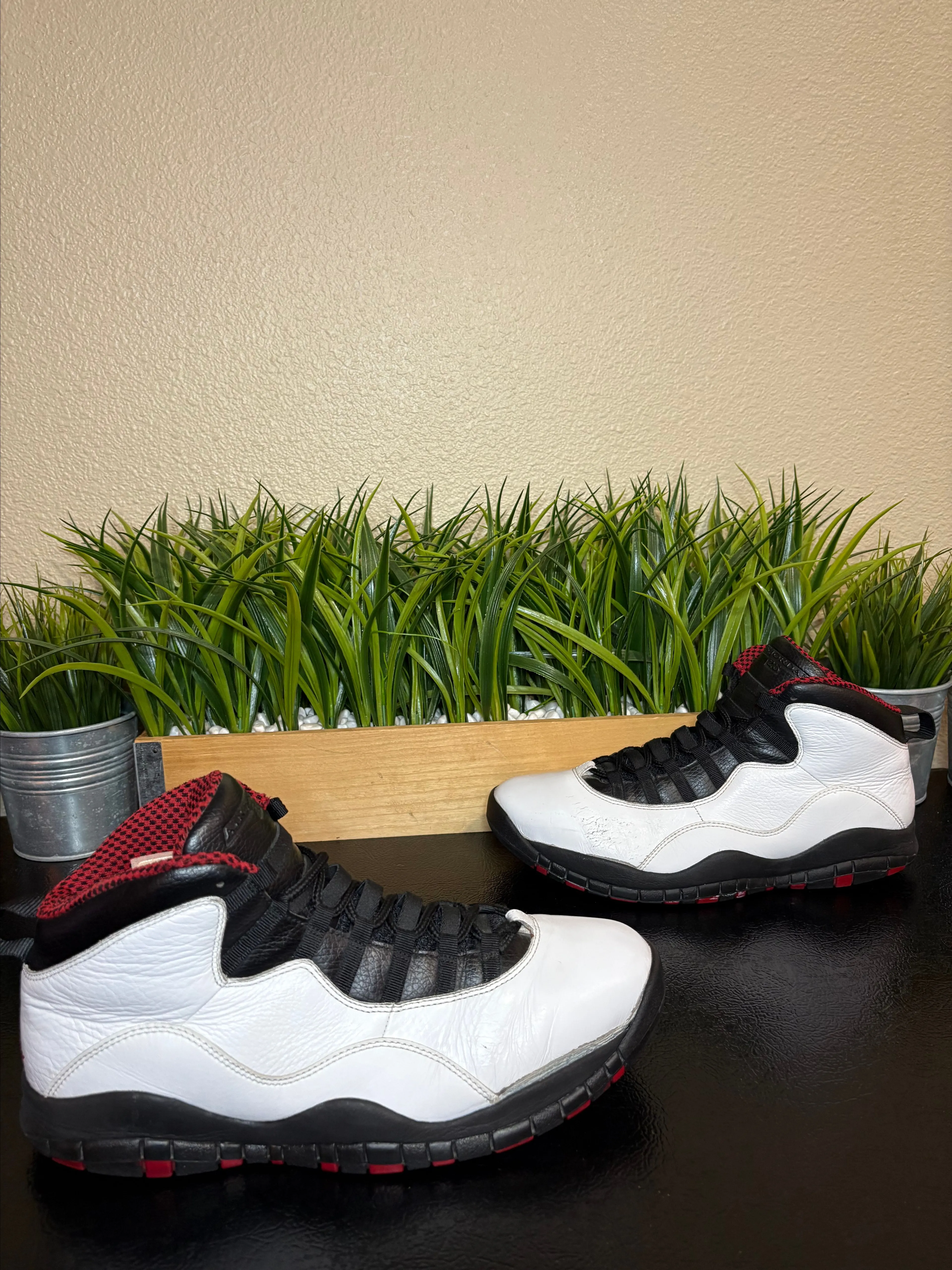ジョーダン 10 レトロ シカゴ ブルズ (2012) 2012 Nike Air Jordan 10 X Retro Chicago Bulls White Black