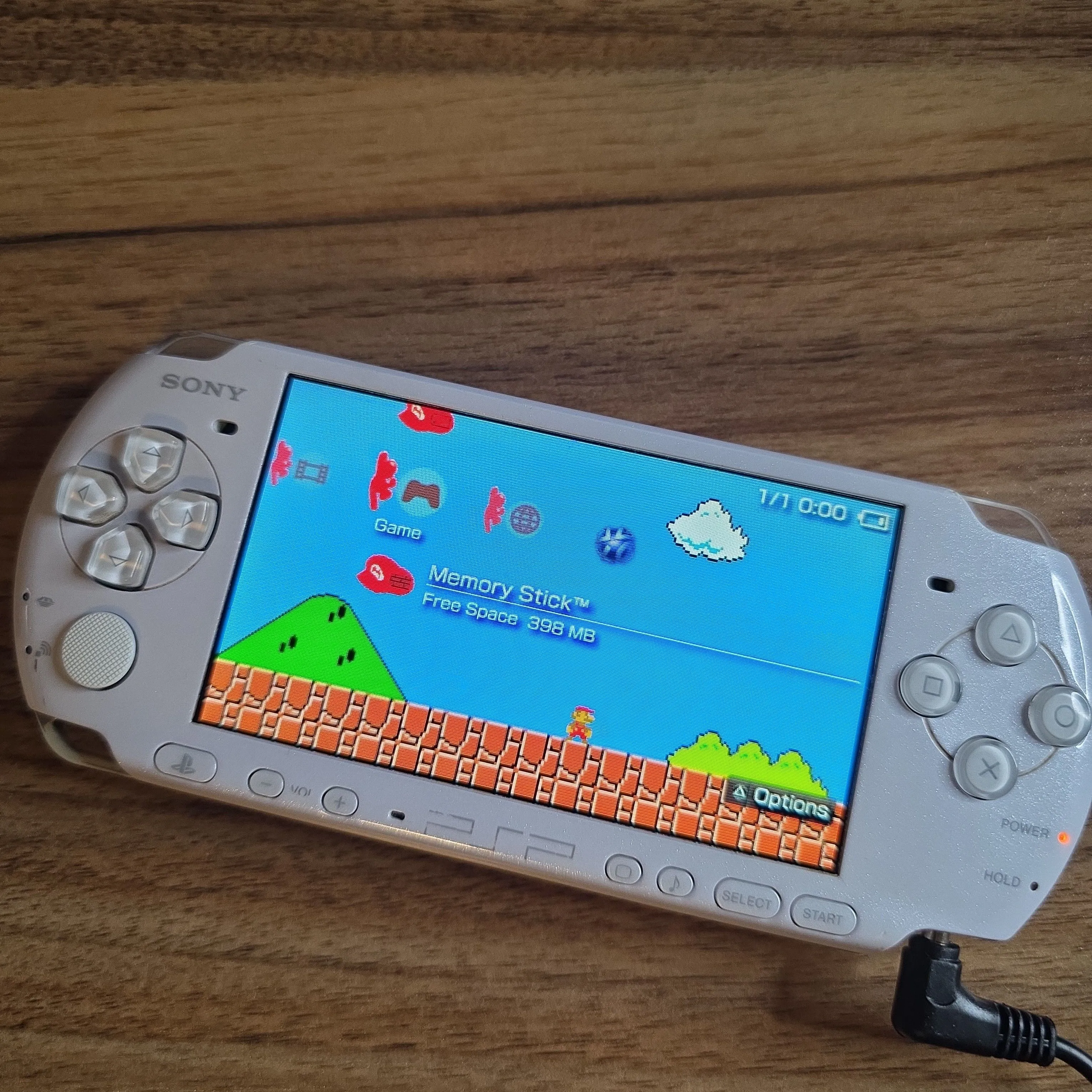 PSP-3000 PEARL WHITE 箱あり (本体のみ) Amazon.com: Sony PSP-3000 Pearl White Bundle Handheld