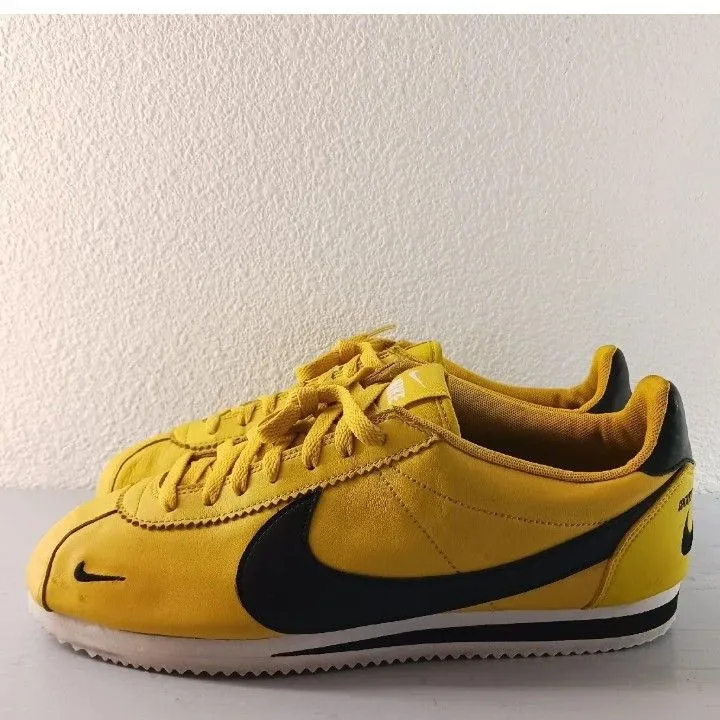 Nike Cortez NBA SE DS Yellow White Running Shoes Rare 807480 700 Mens Size 11.5 Whatnot Buy Sell Go Live