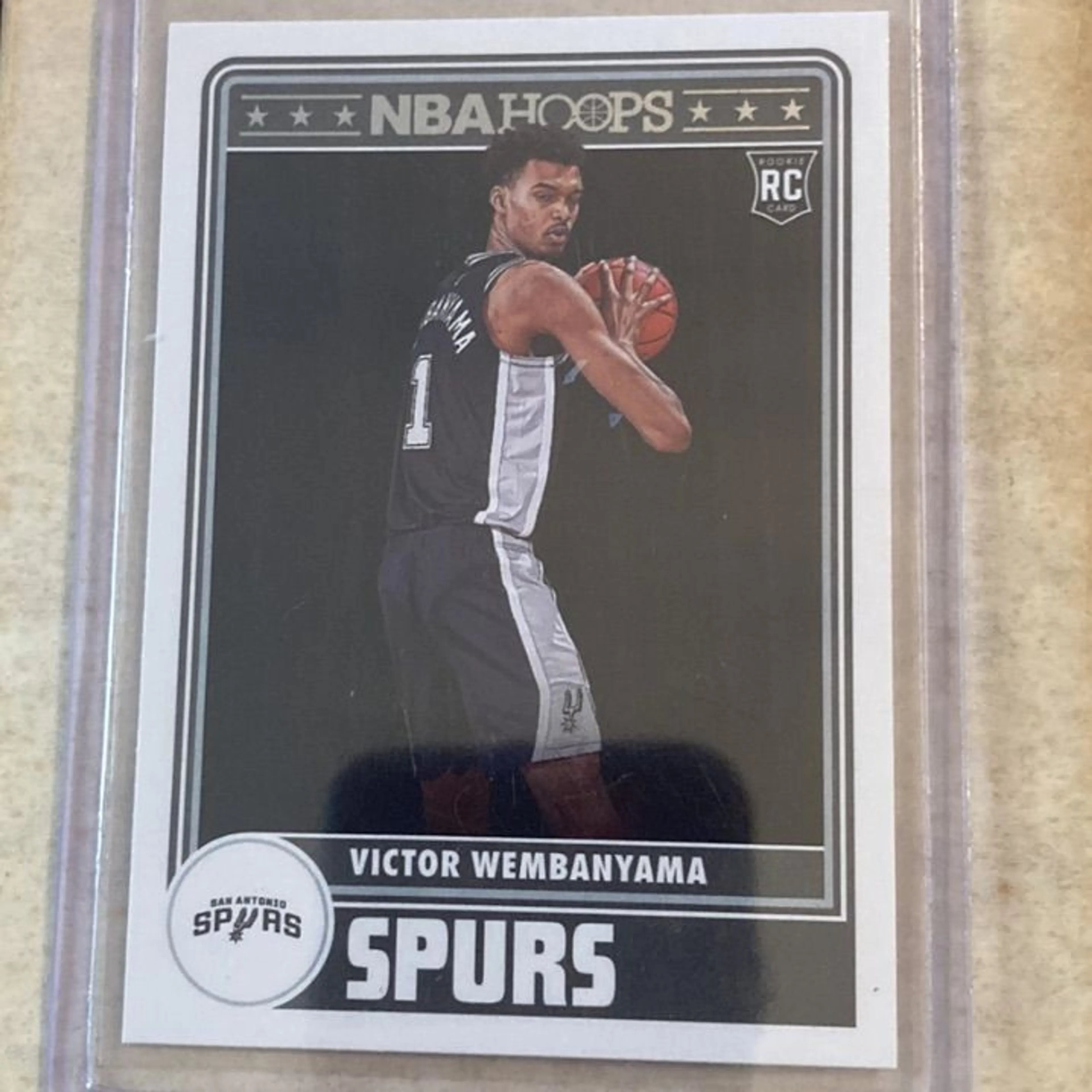 Victor Wembanyama 23-24 NBA Hoops RC Rookie Base #298 San Antonio