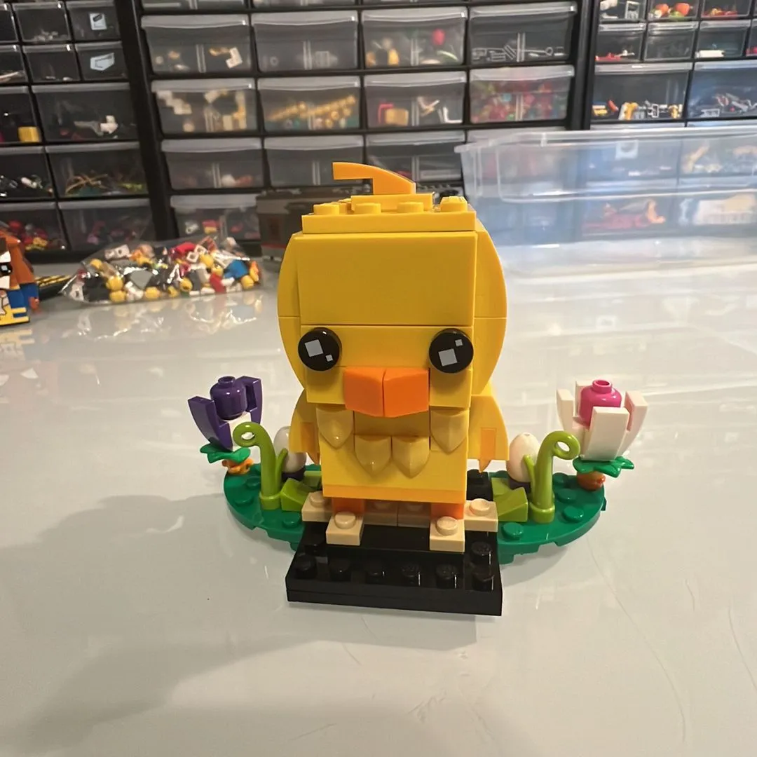 Lego easter chick brickheadz online