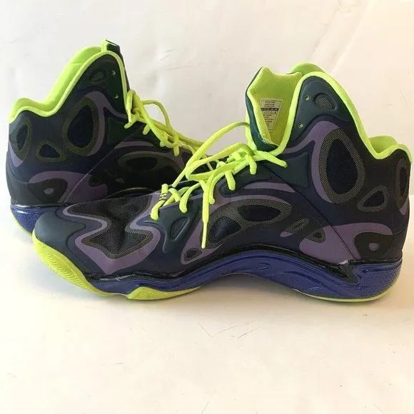 Under Armour Anatomix Spawn Low 'Metallic Gold' 3021263-003