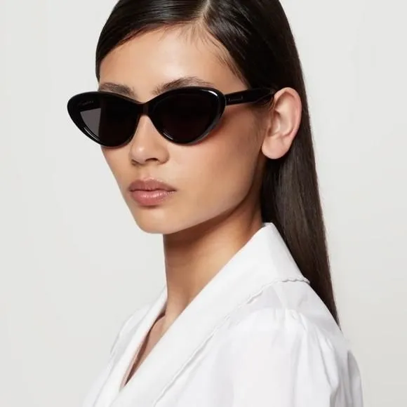 GUCCI キャットアイサンクラス GG1170S 001 Gucci Grey Cat Eye Ladies Sunglasses GG1170S 001 54