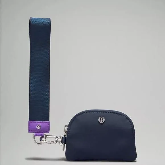 【新品未使用タグ付き】ルルレモン バッグ 【ルルレモン公式｜lululemon Japan】 - ポケット付き