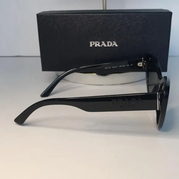Authentic- 💯- New - PRADA PR 13YS Black Dark Grey Gradient