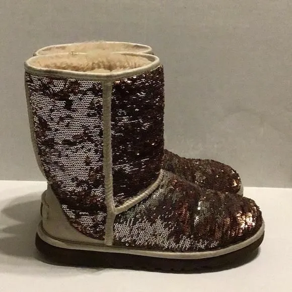 UGG COSMOS SEQUIN CHAMPAGNE BOOTS Size 6 Whatnot Buy Sell Go Live