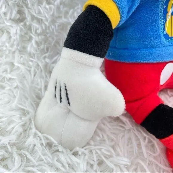 Disney Junior Mickey Mouse Lights Up Singing Fun Kid's Plush