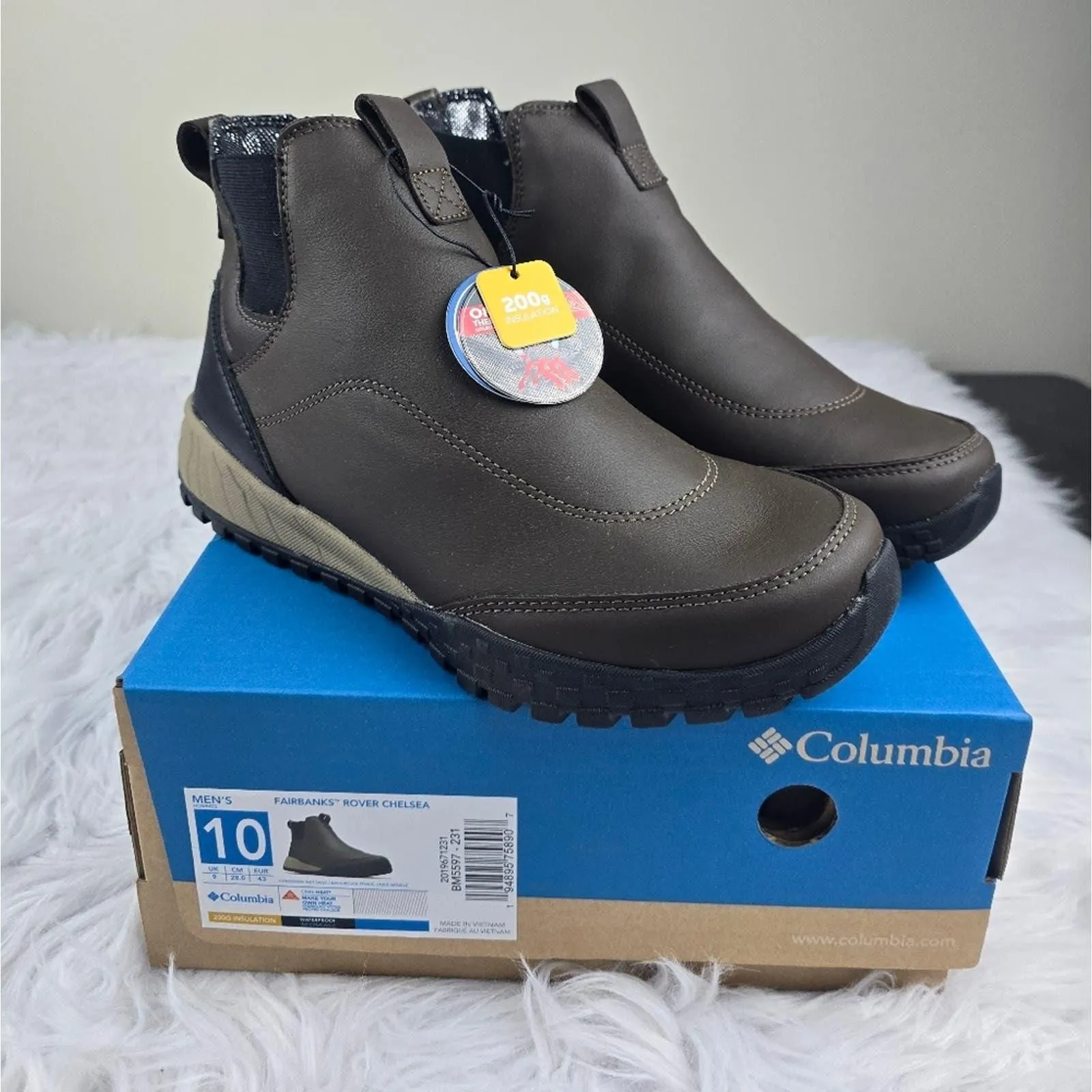 Columbia Men s Size 10 Fairbanks Rover Waterproof Chelsea Boot Whatnot Buy Sell Go Live