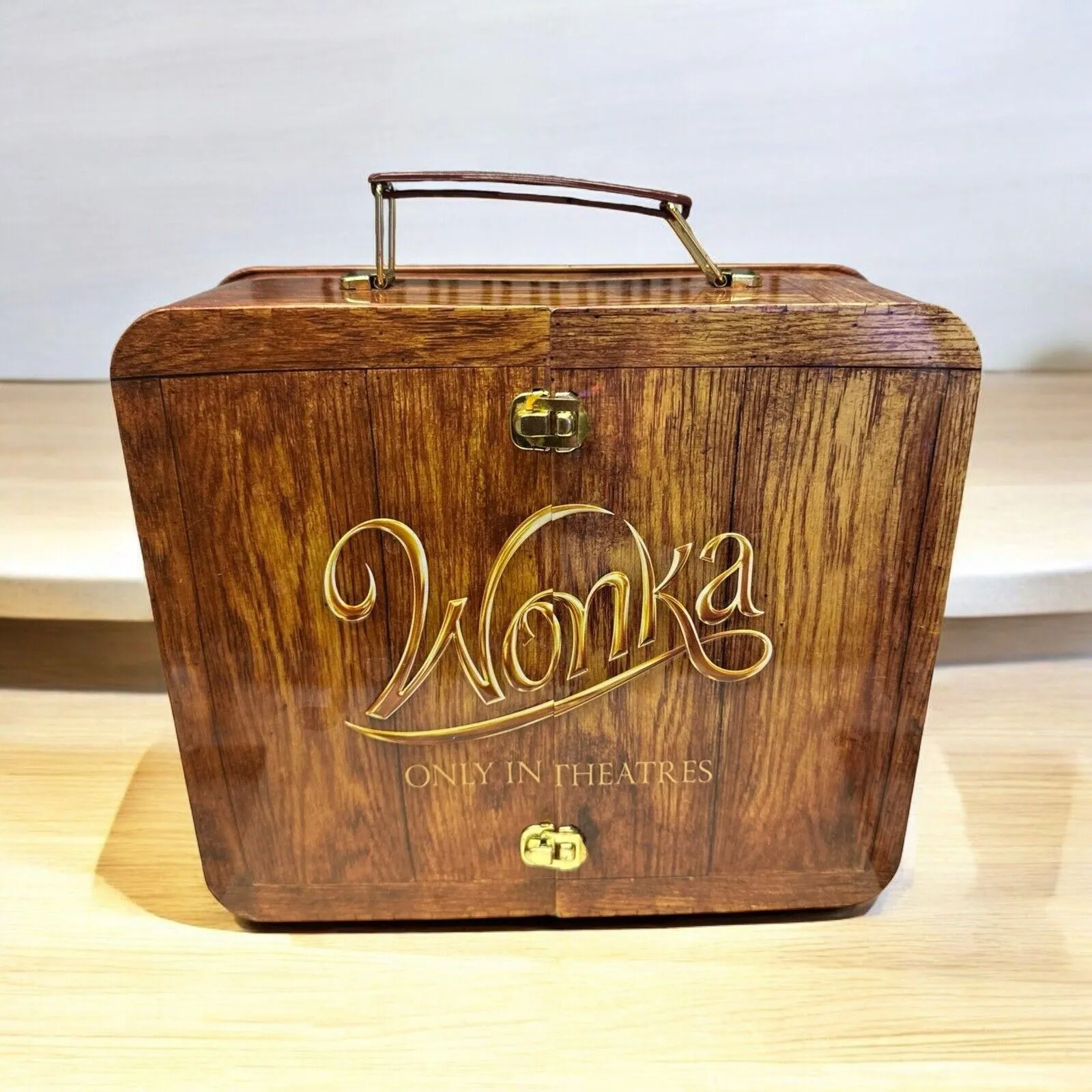タイムセール！　ボンボネロWantkeyCamp ウォンボン VERY RARE Cinemark Wonka Lunchbox Popcorn Tin Willy Wonka Movie