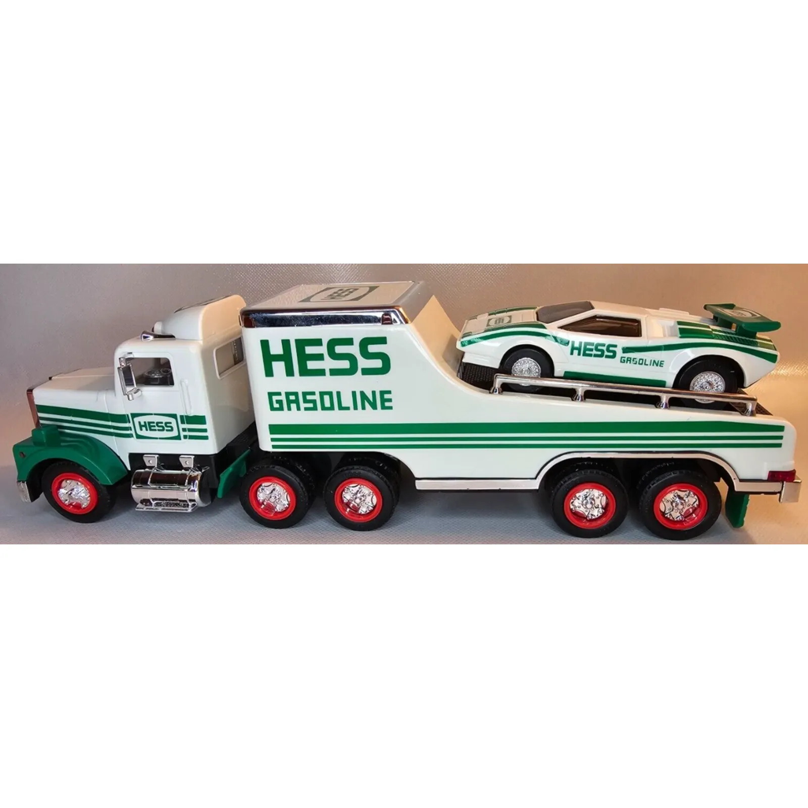 HESS Toy Truck and Racer - HESS 1991 - deals New in Box