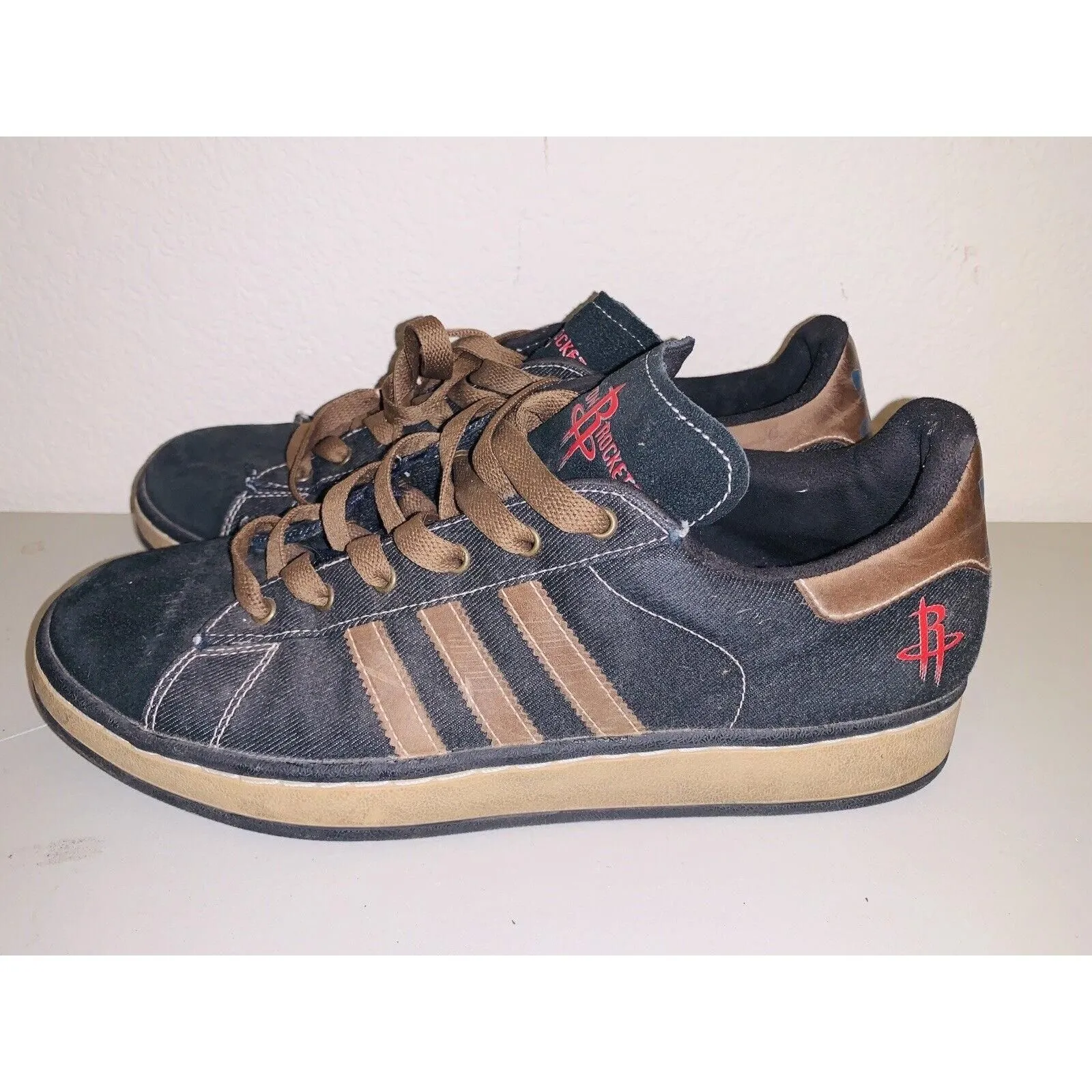 Adidas Superstars Vintage NBA Houston Rockets SIZE 12 Basketball Shoes Whatnot Buy Sell Go Live