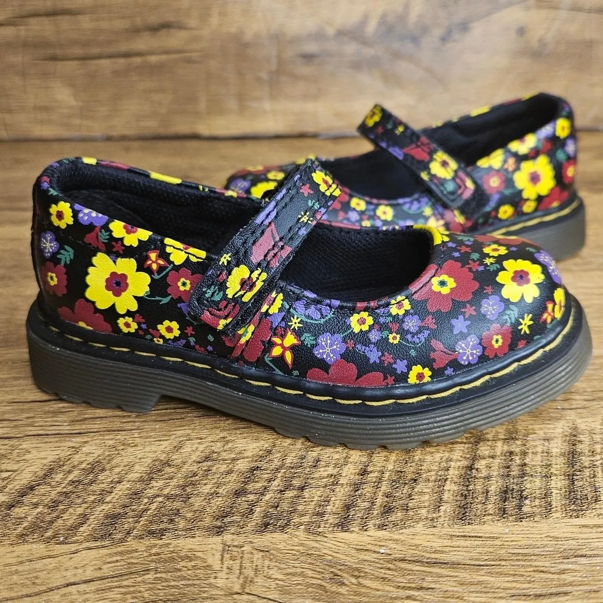 Dr martens tully mary jane shoes hotsell