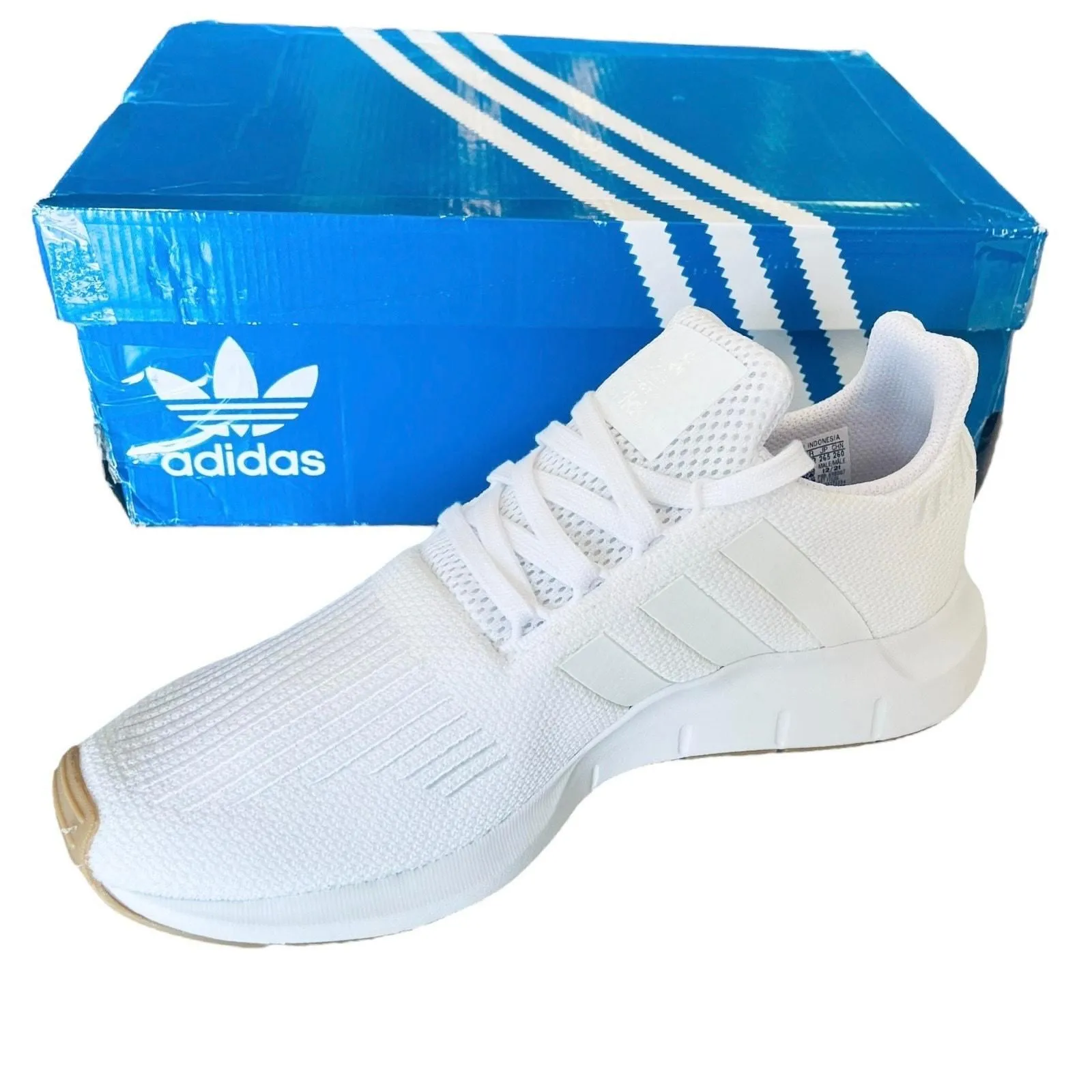 NEW Adidas Swift Run SNEAKER Men s 8.5 Women s 10 Running Shoes Lace Up Low Top Whatnot Buy Sell Go Live