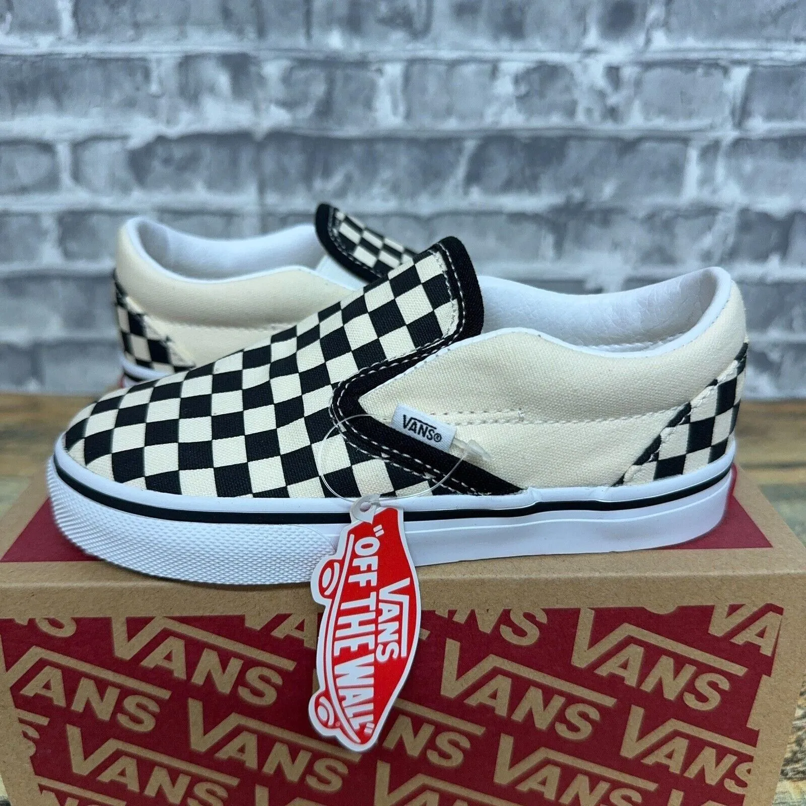 Boys vans shoes size 5 best sale