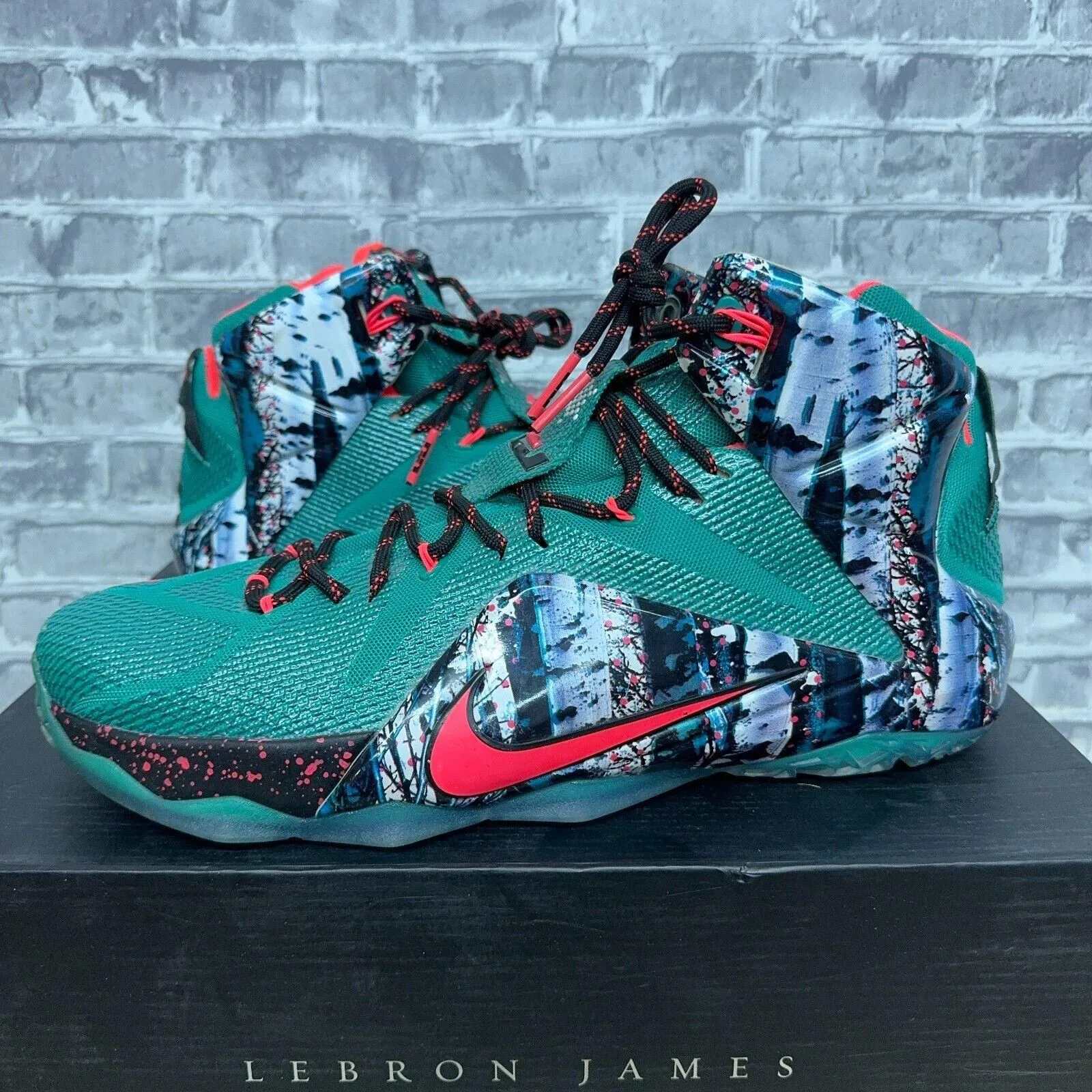 Nike LeBron 12 Xmas Akron Birch 2014 Basketball 707558 363 Mens Size 14 Rare Whatnot Buy Sell Go Live