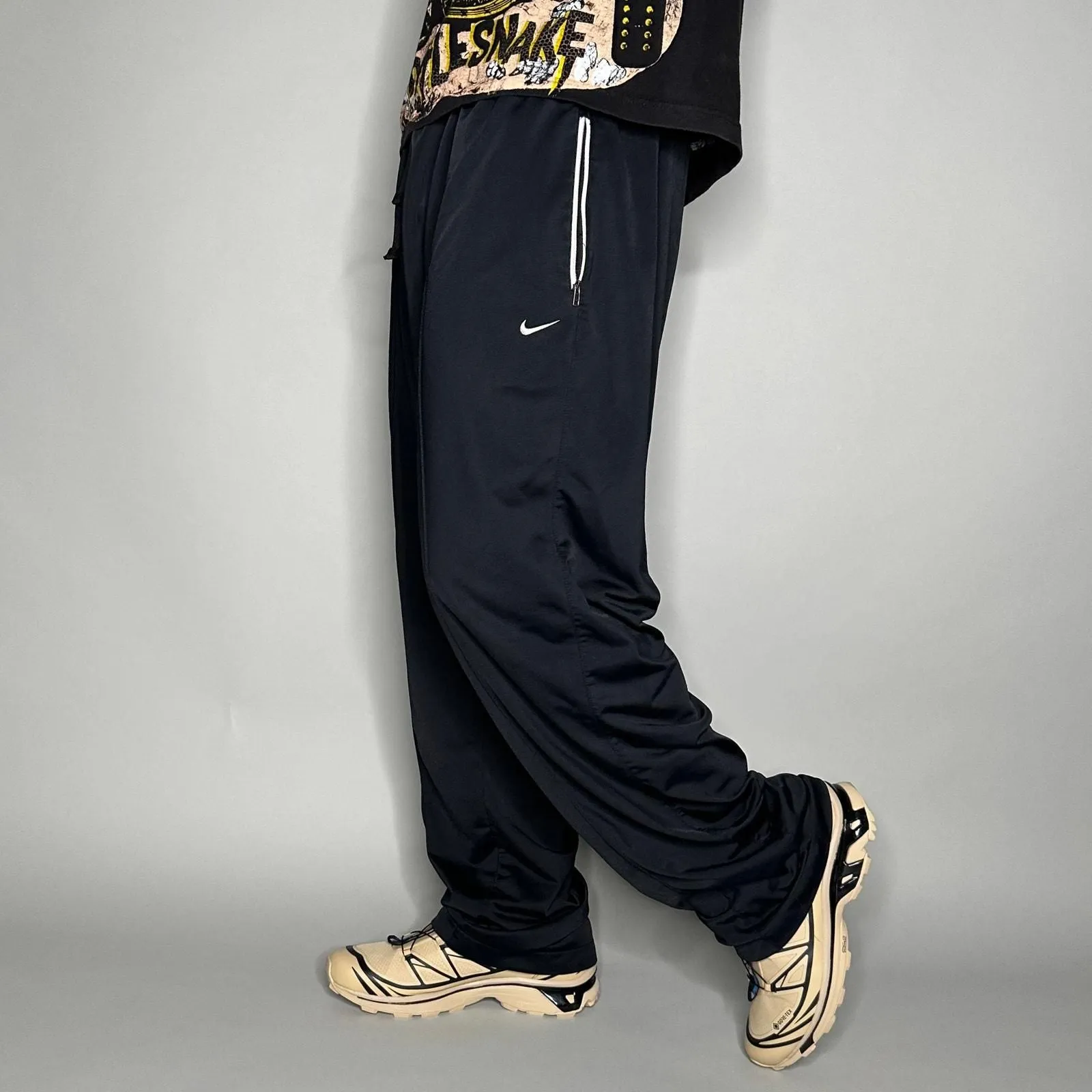 Old school nike sweatpants best sale