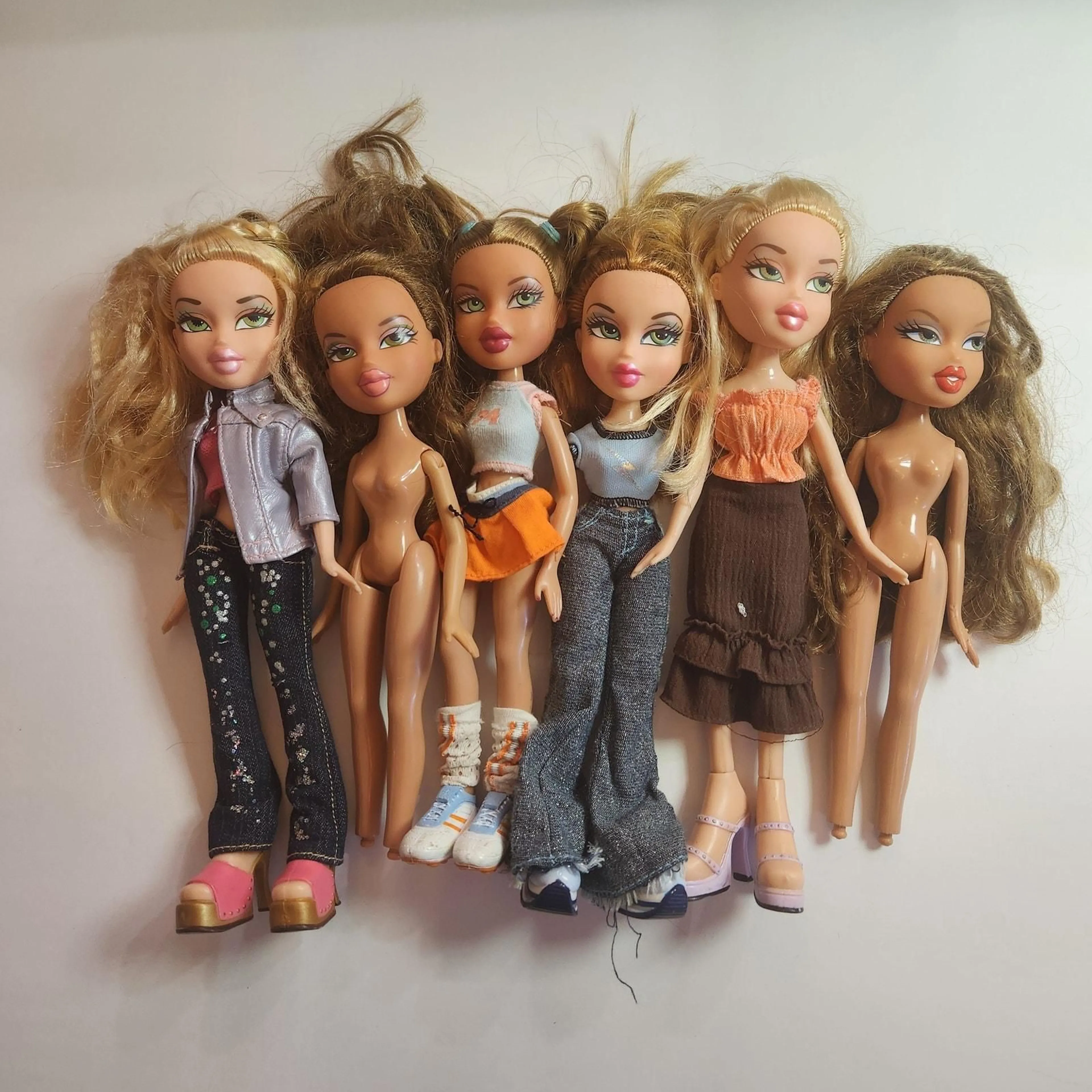 Bratz deals Lot