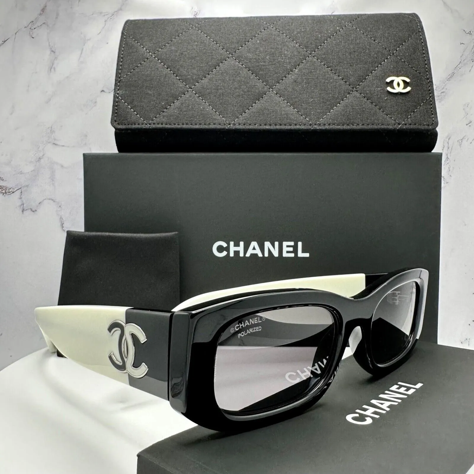 CHANELノベルティBOX New CHANEL Sunglasses Black White Polarized Rectangle