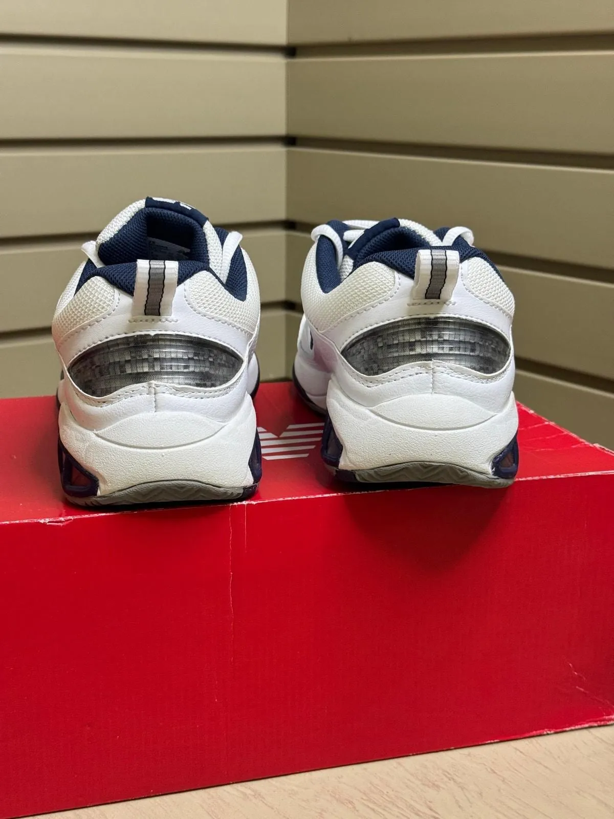 ぽん New Balance 806 Men's White/Blue Tennis Shoes Size 7 2E Wide