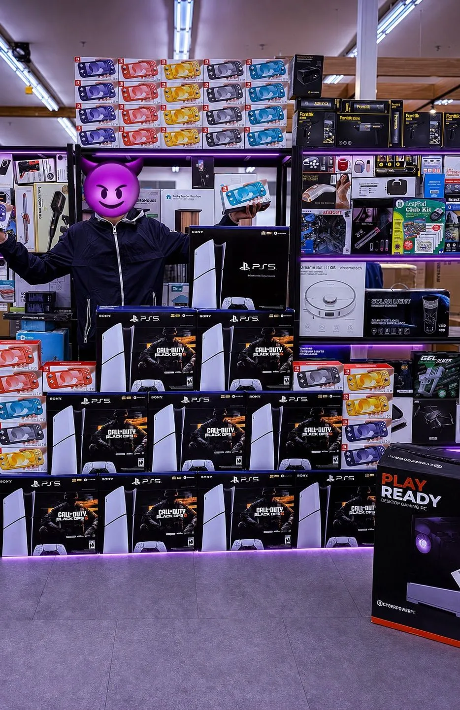Thumbnail for live show