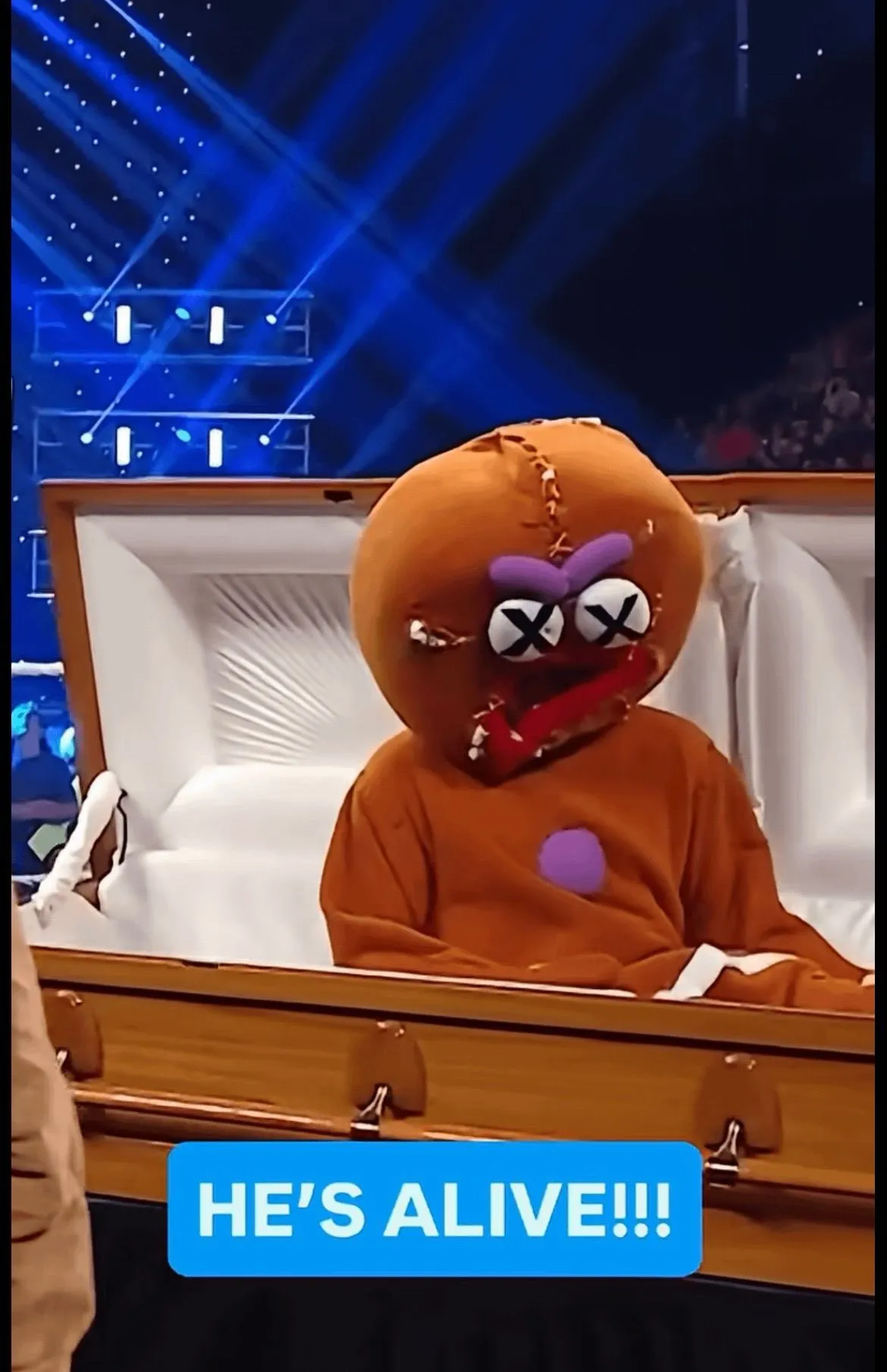 Thumbnail for live show