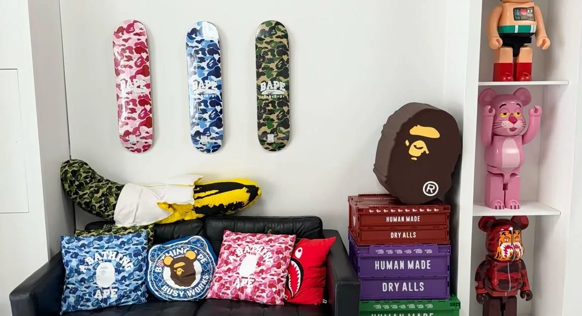 Store Image