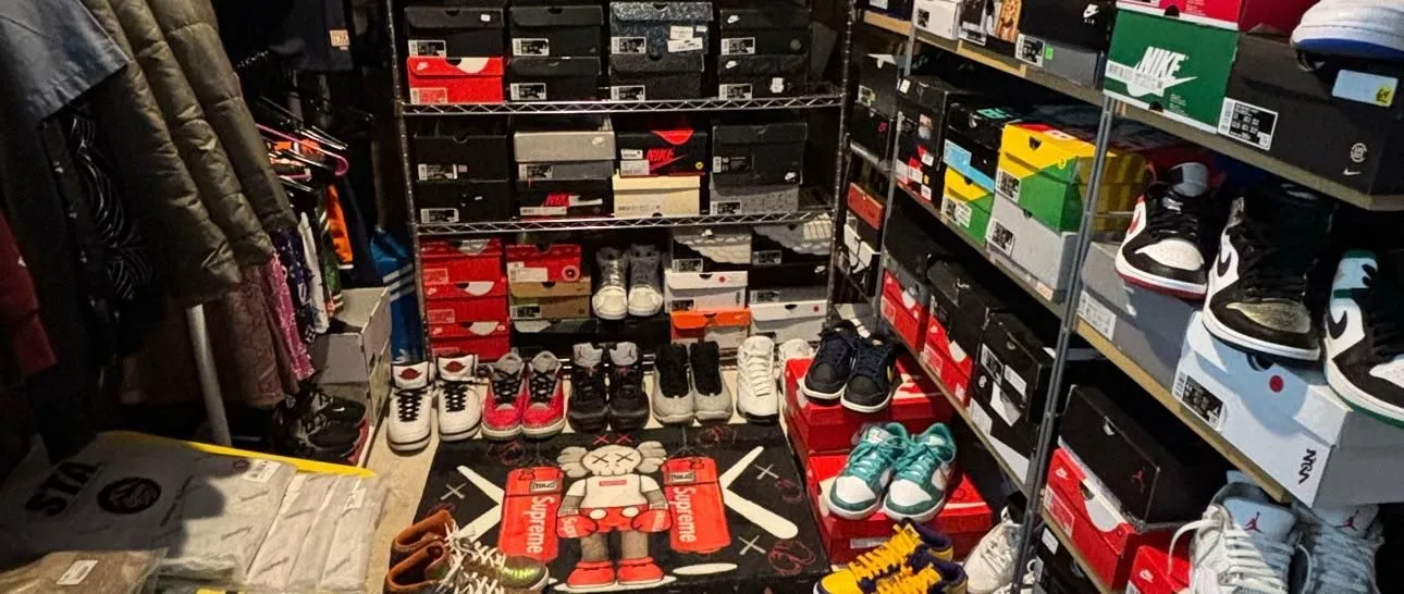 Store Image