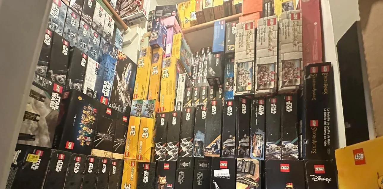 Store Image