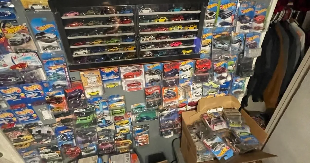 Store Image