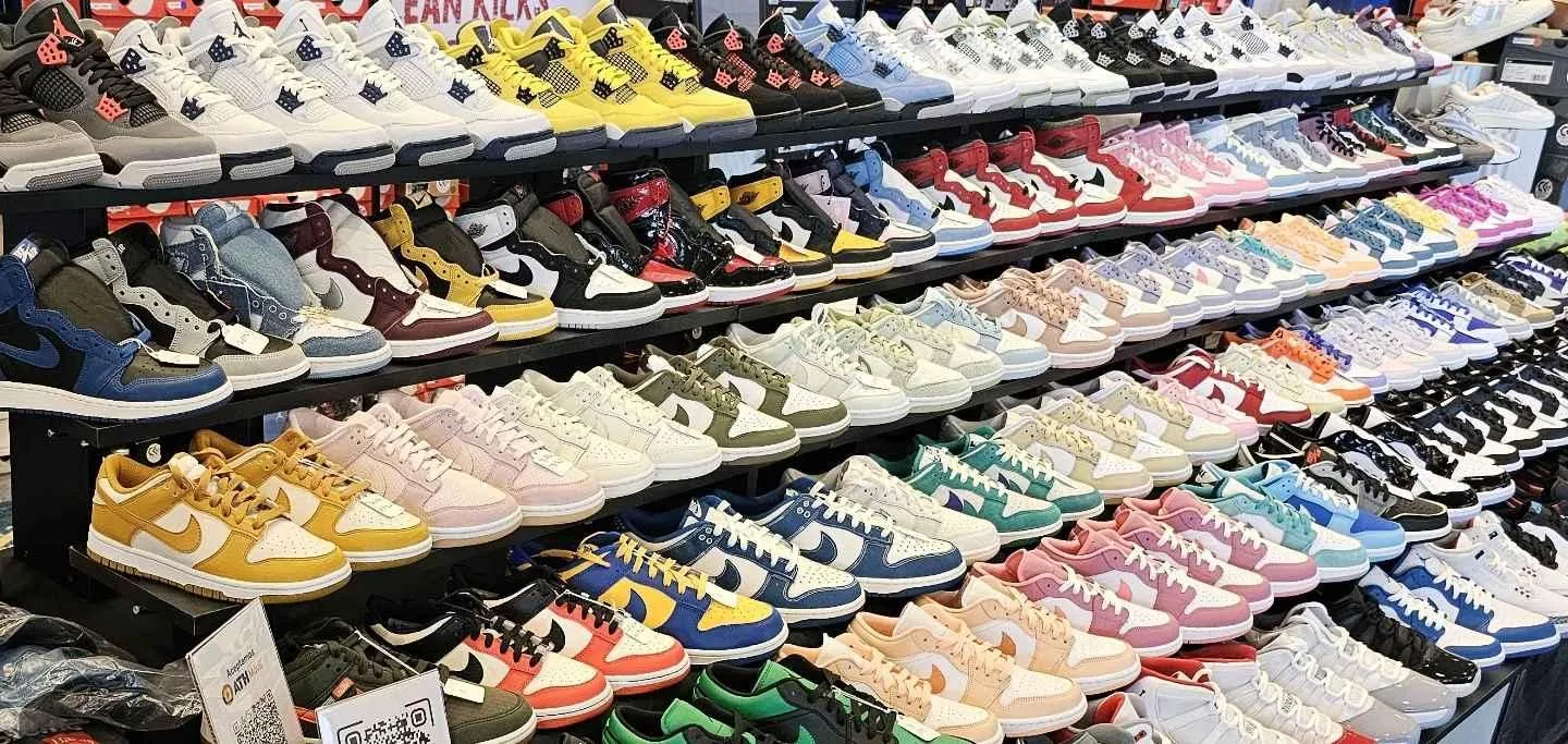 Store Image