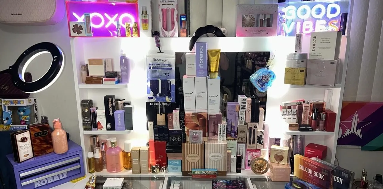 Store Image
