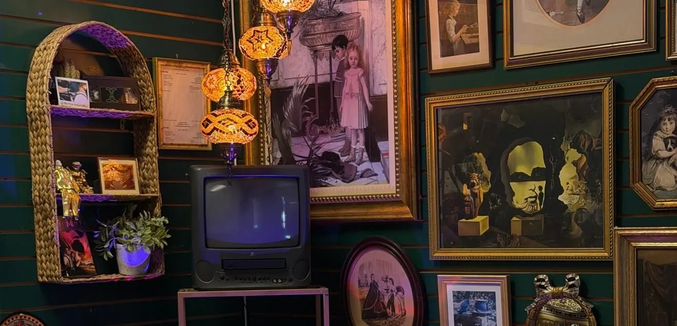 Store Image
