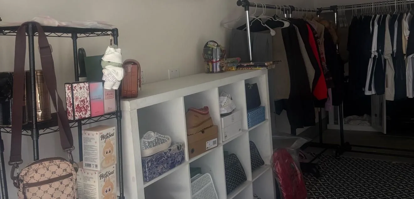 Store Image