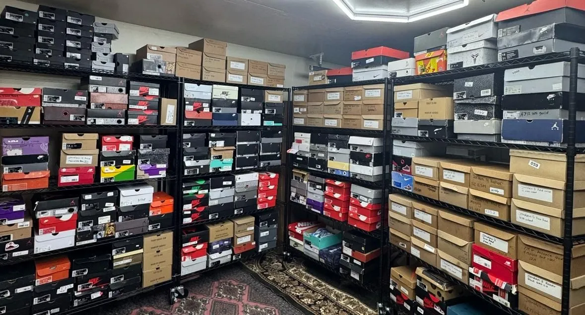 Store Image