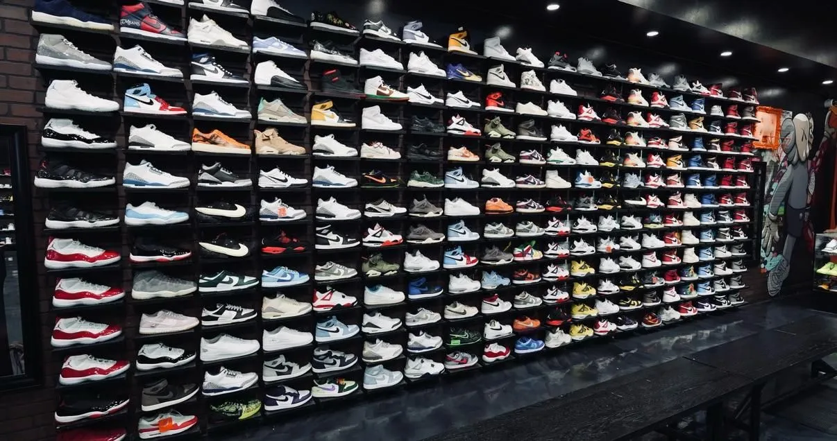 Store Image