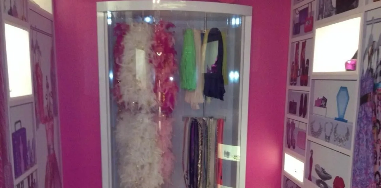 Store Image