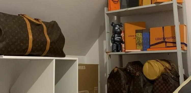 Store Image