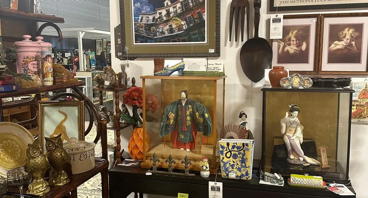 Store Image