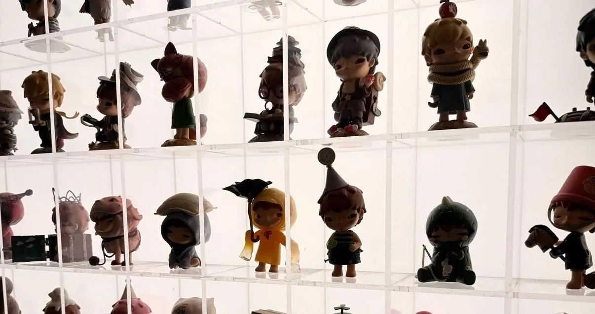 Store Image