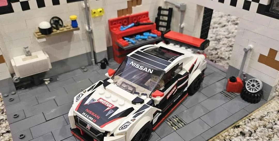 Store Image