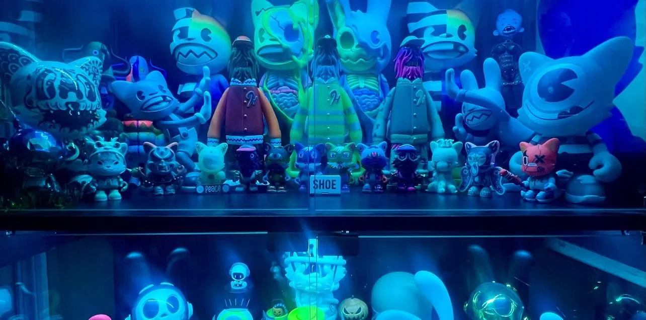Store Image