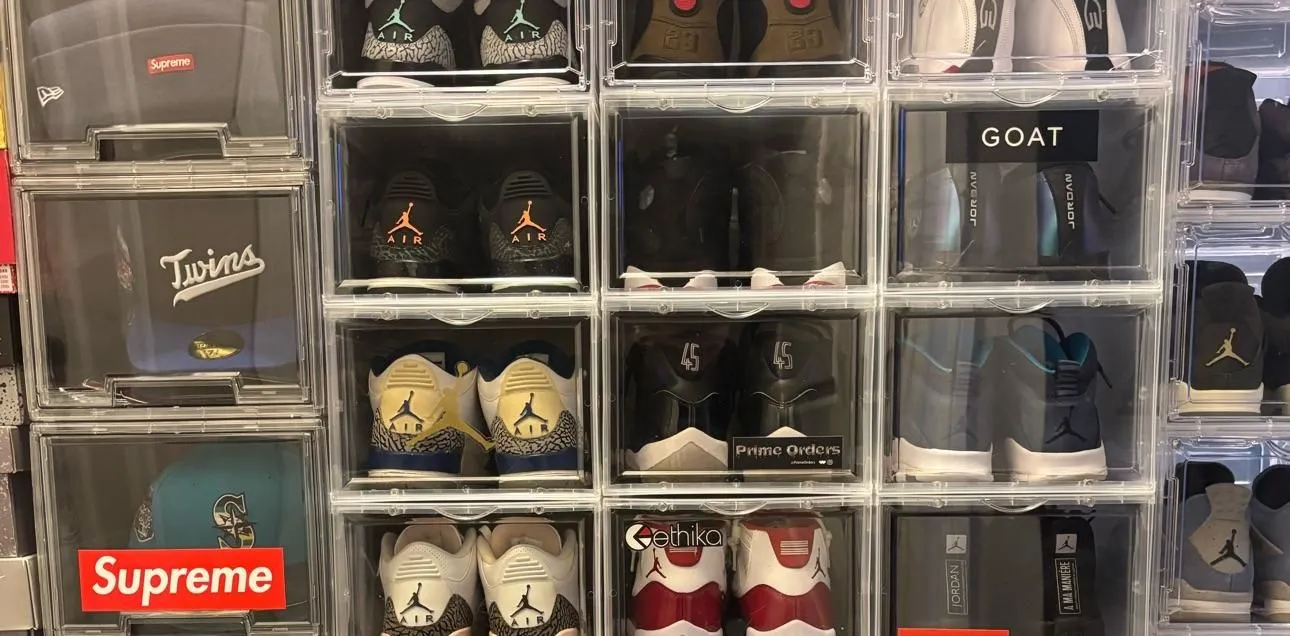Store Image