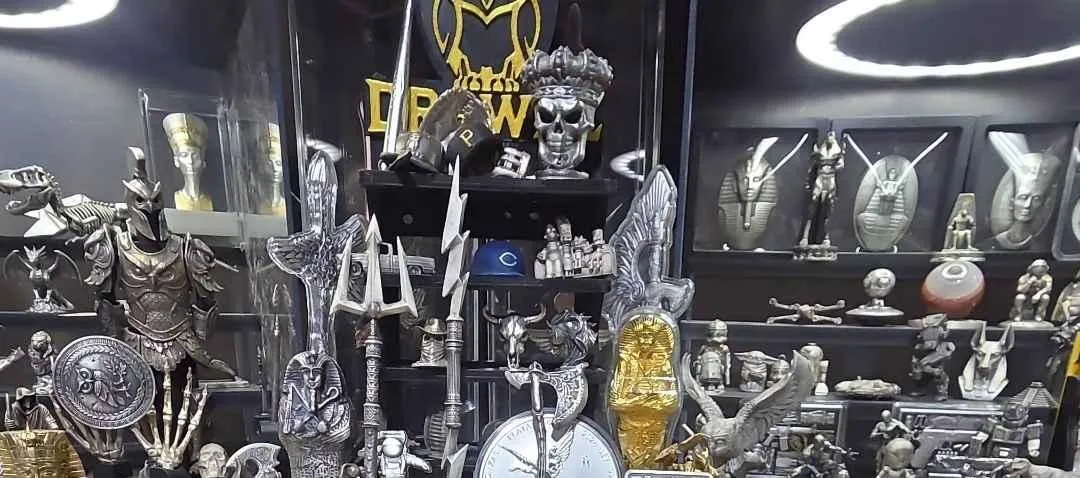 Store Image